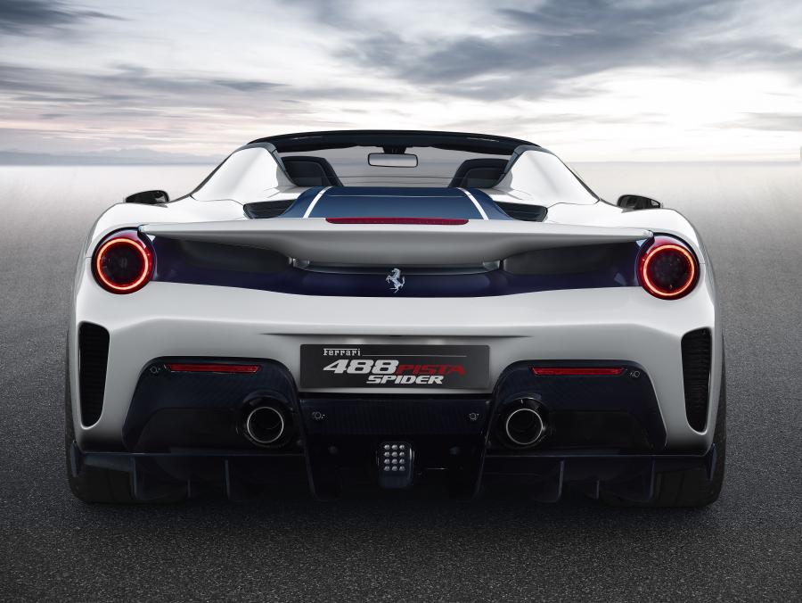  Ferrari 488 Pista Spider 2018 года  (фото 4 из 11)
